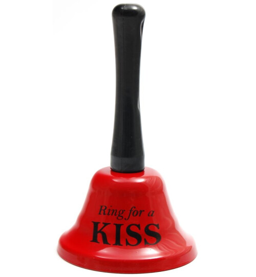 Звънец камбанка - Ring for a Kiss