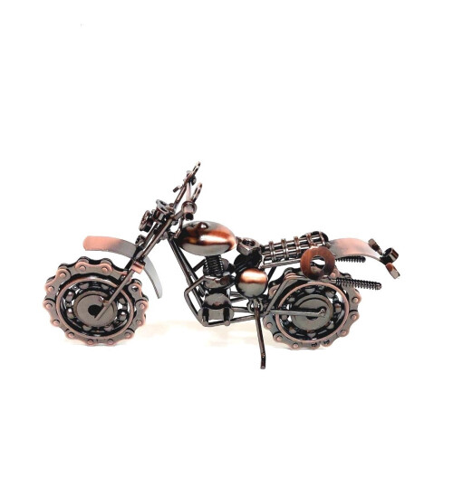 Мотоциклет от метални части