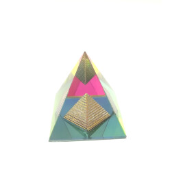 Стъклена пирамида - двойна