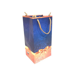 Подаръчна торбичка златна панделка 